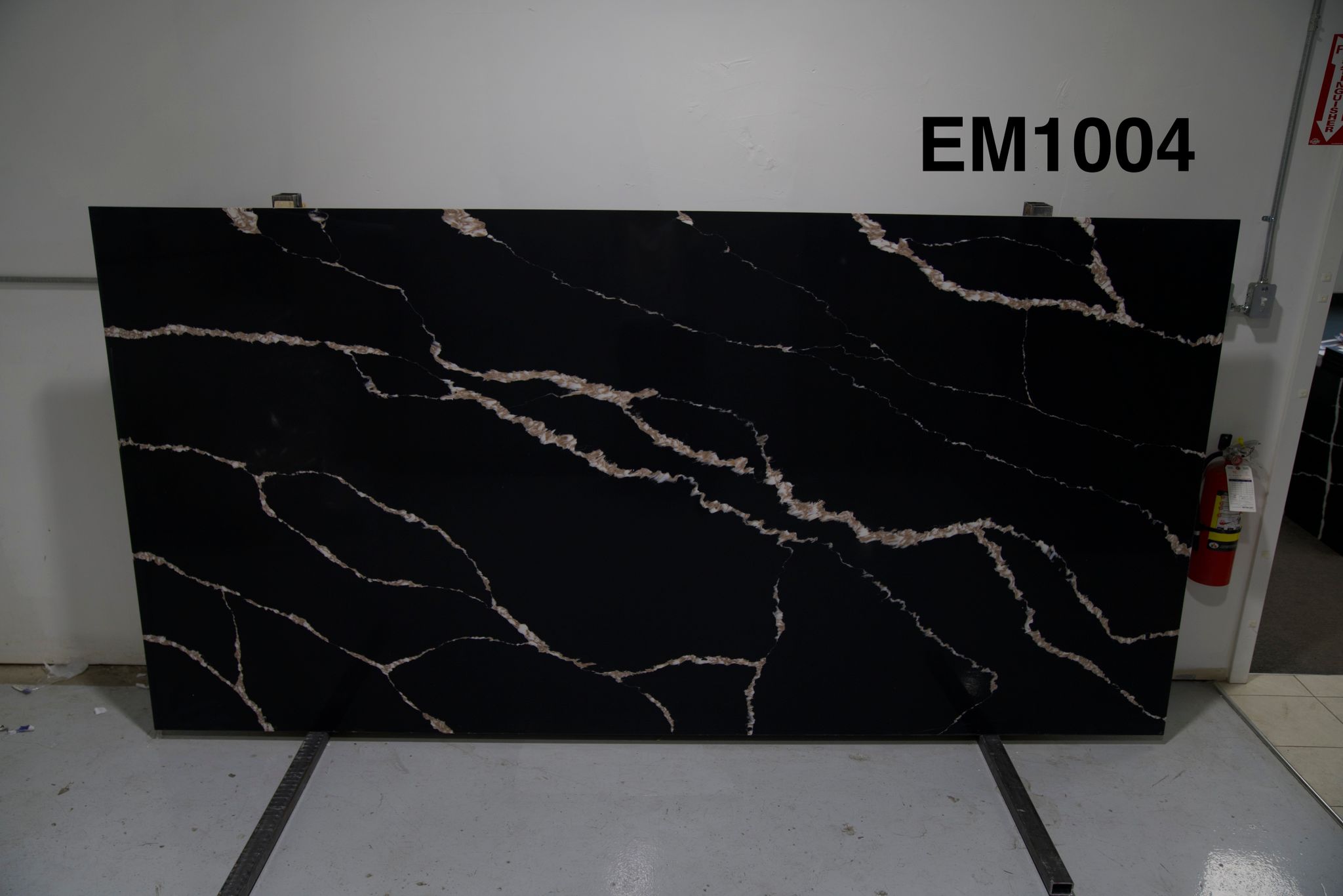 Noir Rose quartz slab