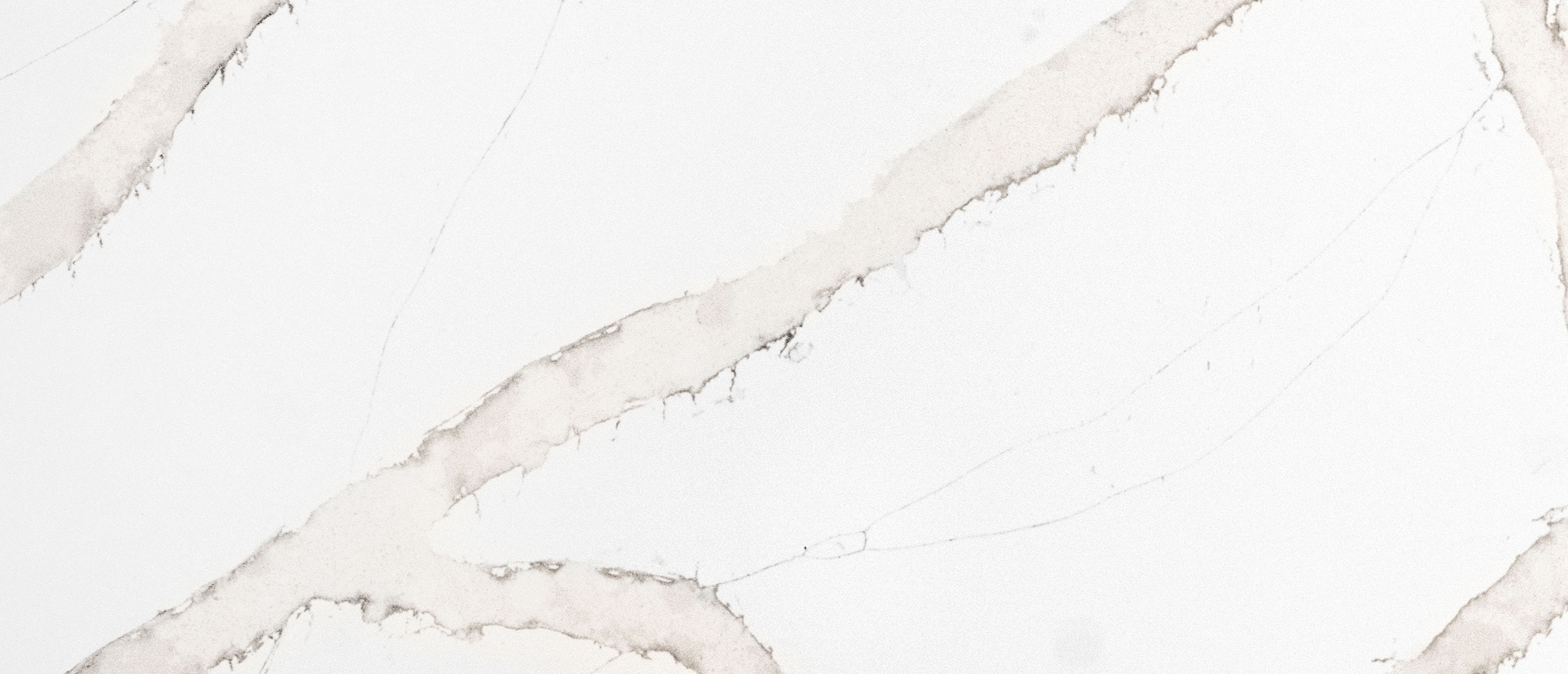 Calacatta Goa quartz slab