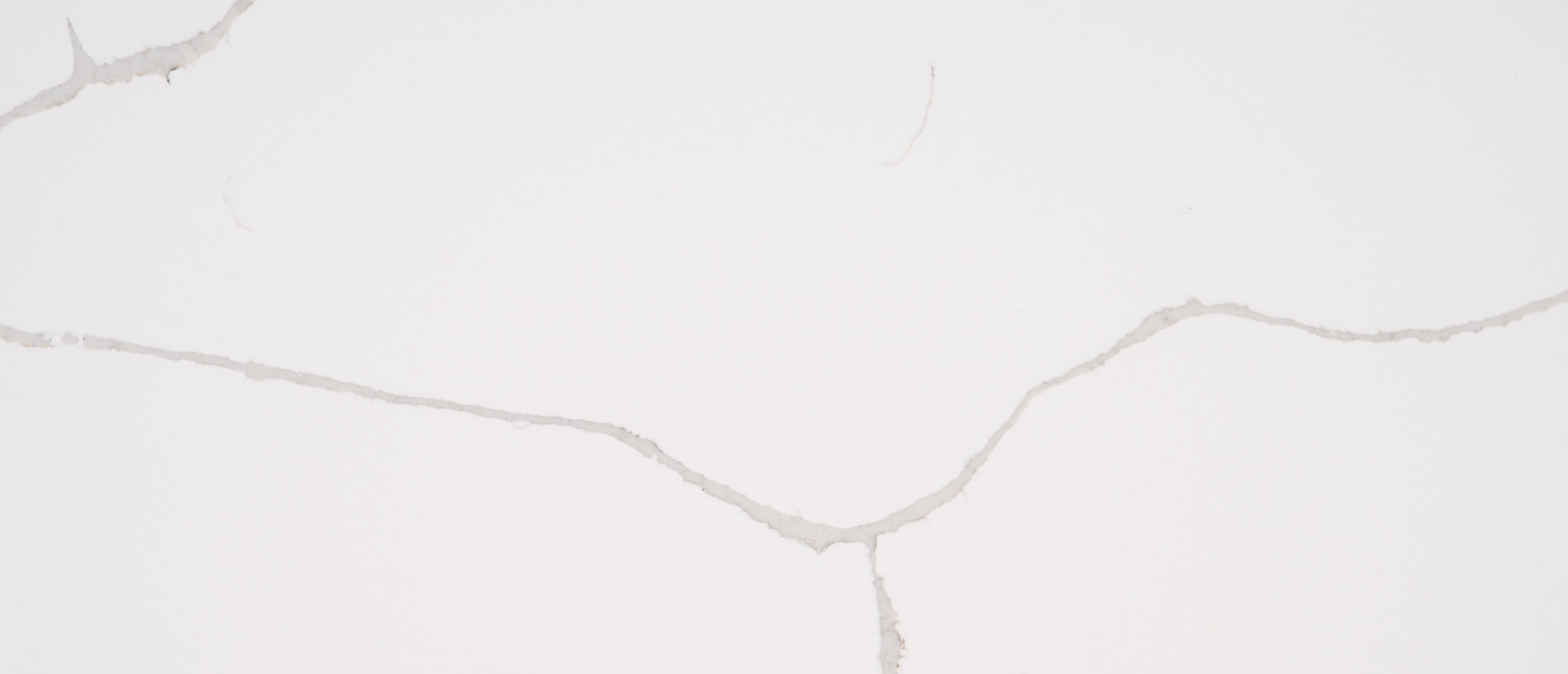 Calacatta Classique quartz slab